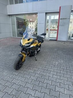 BMW F900 Xr