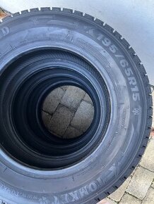 4 ks zimních pneu Tomkat 195/65 R 15 Nové