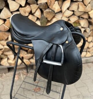 Skokové sedlo Prestige Sidney / Elastic 17,5”