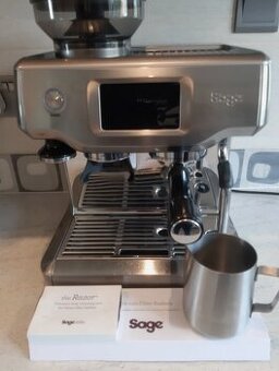 Sage Barista Touch SES880 Poloautomatický kávovar na espress
