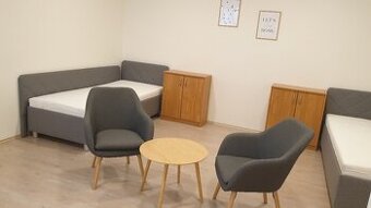 4 místa/2 pokoje, 2+1, stud./ml. prac., centrum, pračka