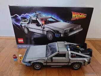 Lego stroj času 10300