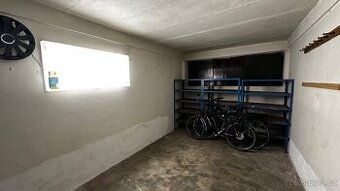Pronájem garáže ve Zlíně – L. Váchy (Prštné)