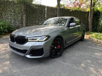 2023 BMW 5 Series M550i xDrive AWD 4..4