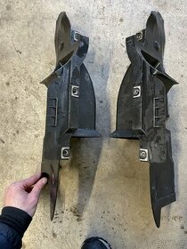 Prodám držáky krytů pod motor bmw e39 v8