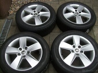 Alu kola original ŠKODA Octavia 3 Dunlop 16" 80%