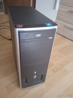 Stolní PC+ herní klávesnice myš