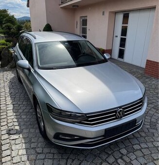 VW Passat B8 2.0 TDI DSG 110kw,model 2022,Naj 169tKm