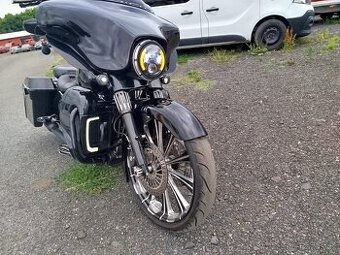 Harley Davidson street glide 1700 , mnoho úprav