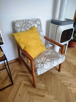 NOVÉ RETRO KŘESLO IKEA - PC 6400,-