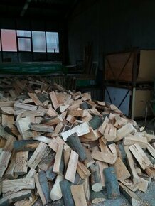 Dřevo palivové, štípané