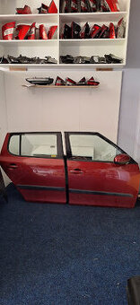 pravá strana fabia 2-není nutnýý lak