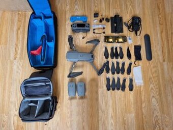 DJI Mavic 2 Zoom Fly More Combo + zesilovač, baterie, brašna
