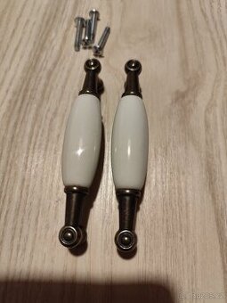 Nábytkářské úchytky