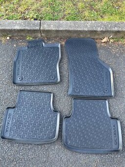 Gumové koberce Octavia 3 a Seat Leon 3