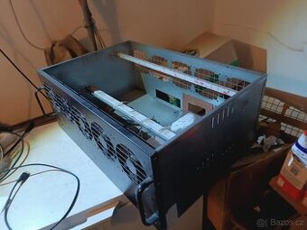server case velký  (CASE)