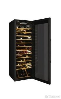 Vinotéka Hoover HWC 200 EELW