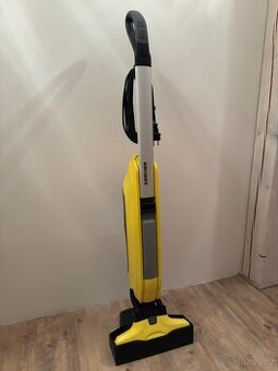 Kärcher FC 5 podlahový mycí stroj