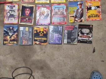 DVD filmy 33 kusů