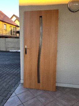 Dveře interiérové 80cm pravé