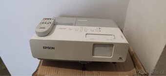 Projektor Epson EMP-822H, zánovní lampa, DO, plátno