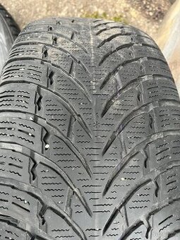 Zimní pneu 235/55R18 nokian