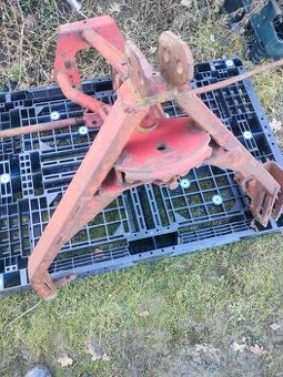 Prodám závěs ,kozu na obraceč sena EELLA TH 4