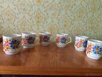 Retro porcelánová sada hrnků