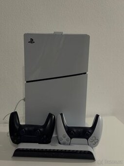 PlayStation 5 Slim + ovladač + chladicí stojan, TOP STAV