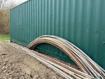 Konstrukce haly nebo jako foliovník