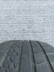 Good  Year 245/40 R 19