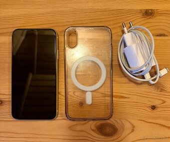 Apple XR 64 GB jako nový
