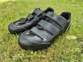 Tretry Rockrider XC vel. 40