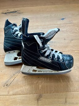 Hokejové brusle Bauer NEXUS 3000