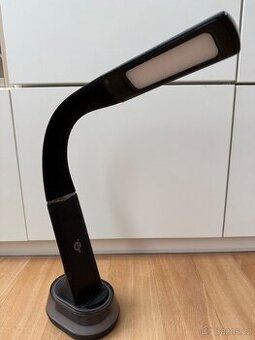 LED RGB Stmívatelná stolní lampa