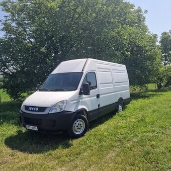Iveco Daily 35 S 12 V- střední