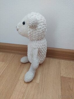 Háčkovaná ovečka ca 30cm - 1