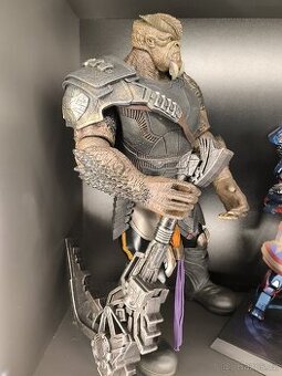 Hot toys