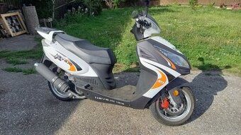 Skůtr Navajo 125 ccm