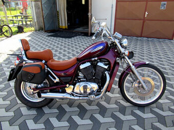 Suzuki VS 800 Intruder