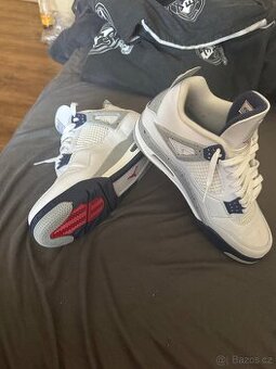Jordan 4