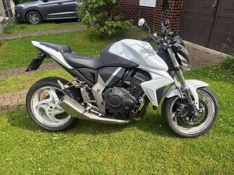 Honda CB 1000R po servisu