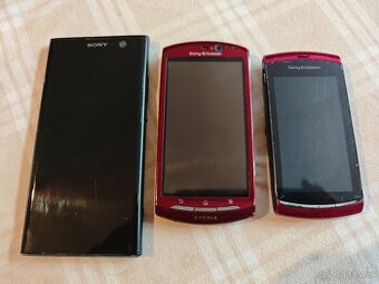 Mobilní dotykové telefony Sony Ericsson