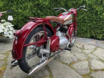Jawa 250 Perák
