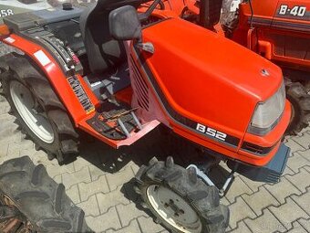 Traktor Kubota B-52