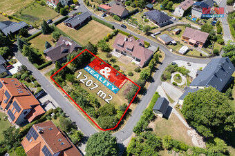 Prodej pozemku k bydlení, 1207 m², Kolová