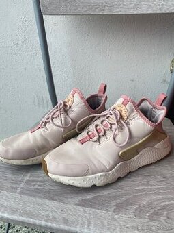 Botasky Nike Air růžové, vel. 39