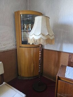 Starožitný nábytek