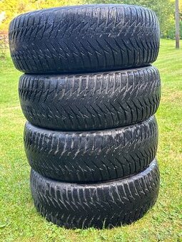 Zimní pneumatiky Goodyear Ultragrip 8 205/55/16 91H - 1