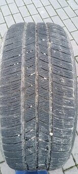 Zimní pneumatiky 235/50R19